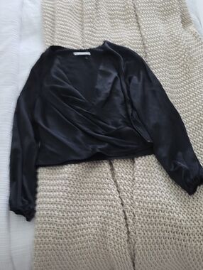 Abercrombie & Fitch Black Satin Blouse sz M
